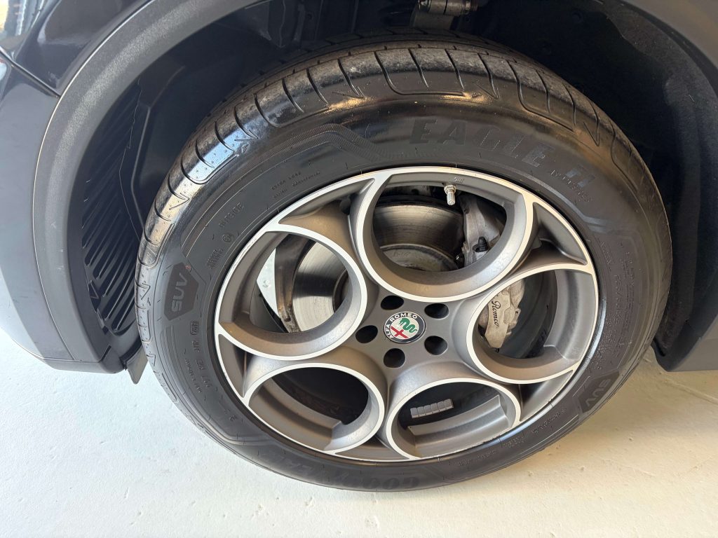 Alfa Romeo Stelvio  Stelvio 2.2 t Business Q4 210cv auto