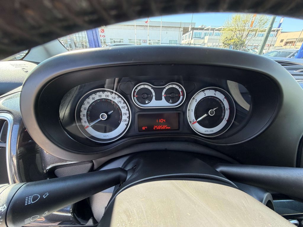 Fiat 500L  500L Living Living 1.6 mjt Lounge 105cv