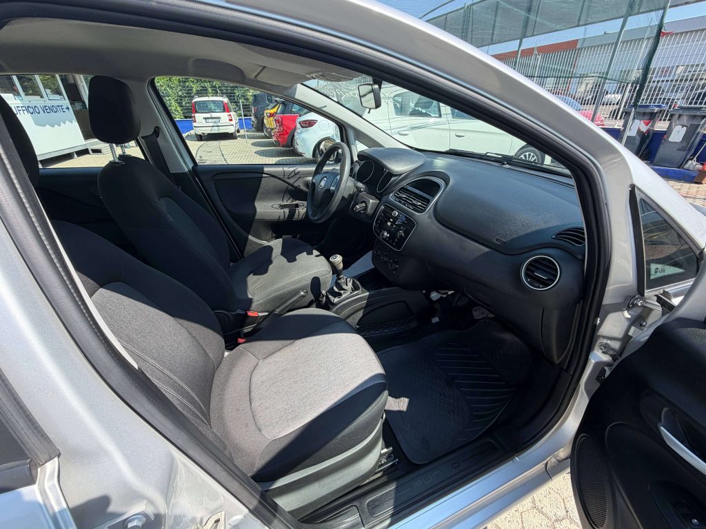 Fiat Punto  Punto III 5p 1.3 mjt 16v Street (easy) 75cv