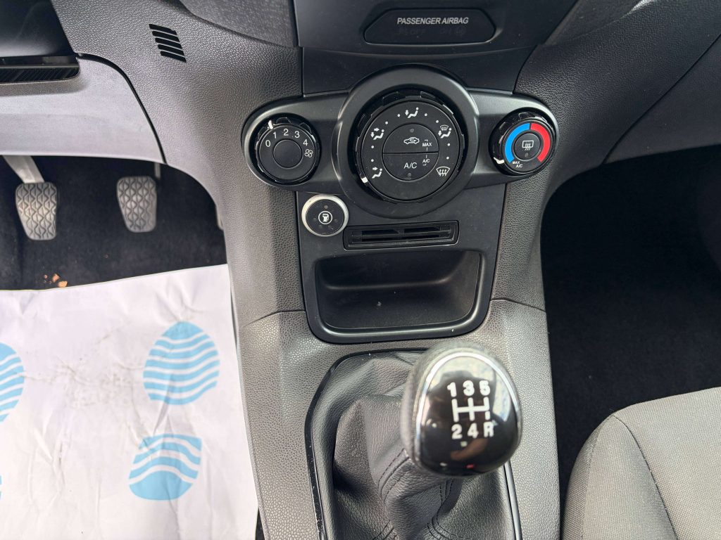 Ford Fiesta  Fiesta VI 2013 5p 1.4 Plus Gpl 95cv E6