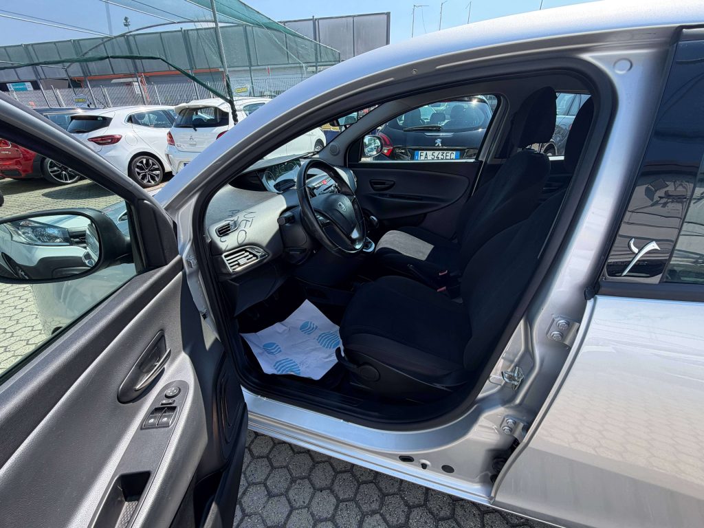 Lancia Ypsilon  Ypsilon III 1.3 mjt Gold s