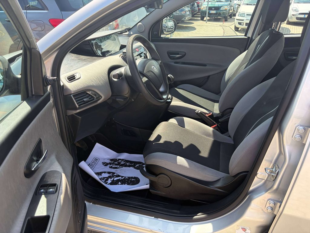 Lancia Ypsilon  Ypsilon III 2011 1.3 mjt Silver s