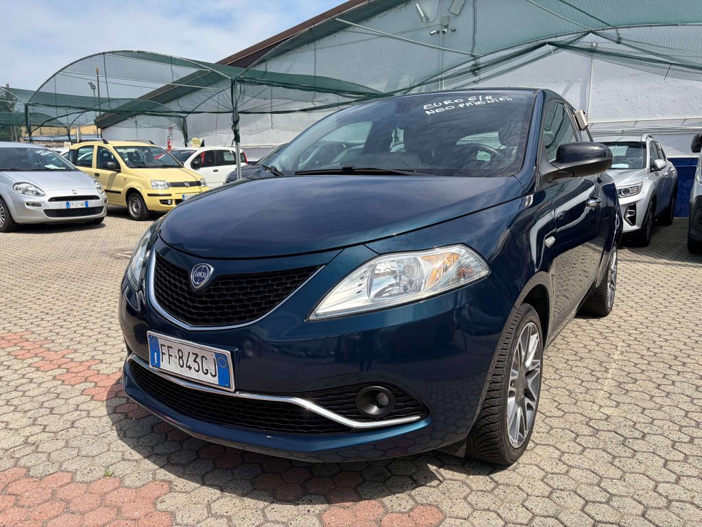 Lancia Ypsilon  Ypsilon III 2015 1.3 mjt Platinum s