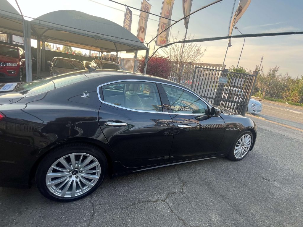 Maserati Ghibli  Ghibli 3.0 V6 ds 275cv auto TETTO