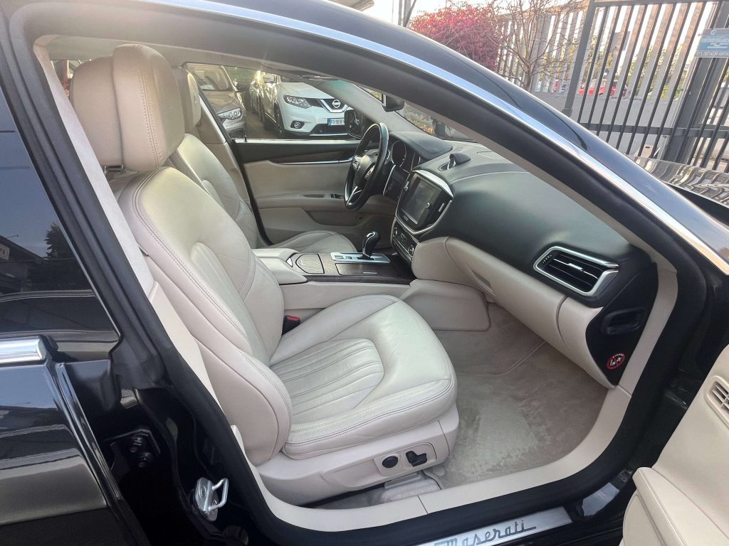 Maserati Ghibli  Ghibli 3.0 V6 ds 275cv auto TETTO