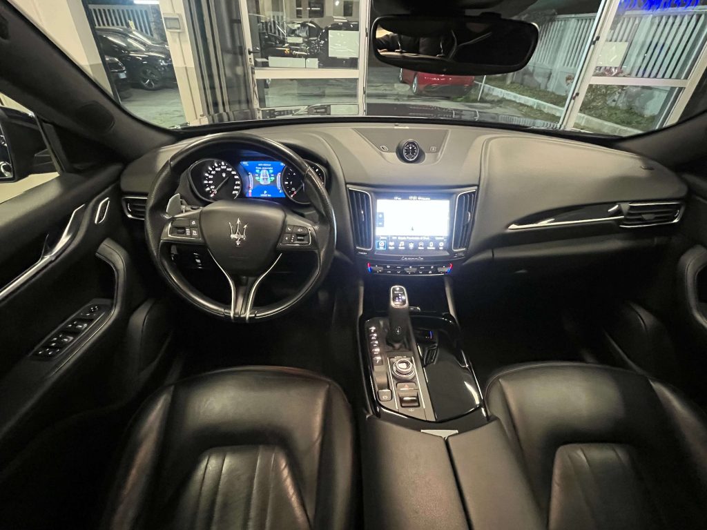 Maserati Levante  Levante 3.0 V6 Granlusso 275cv auto my20