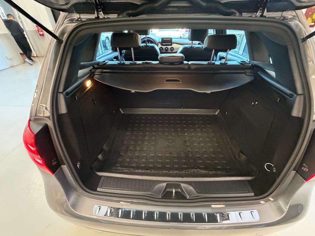 Mercedes-Benz B 180  Classe B – T246 d Premium Next