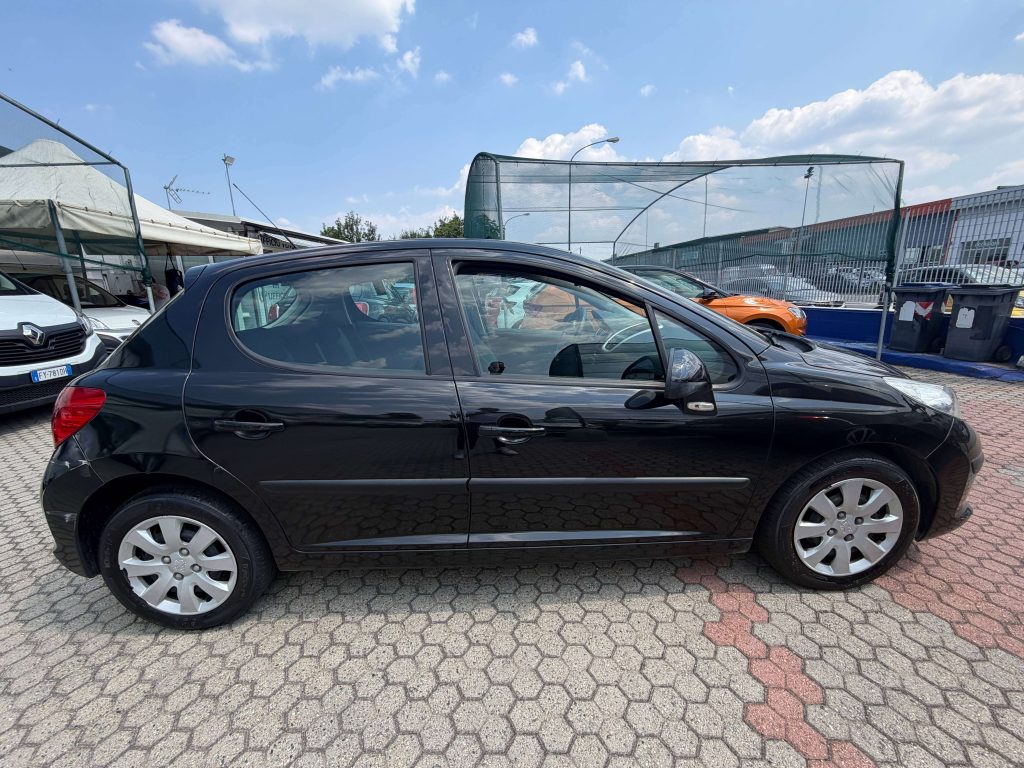 Peugeot 207  207 5p 1.4 8v X-Line eco-Gpl