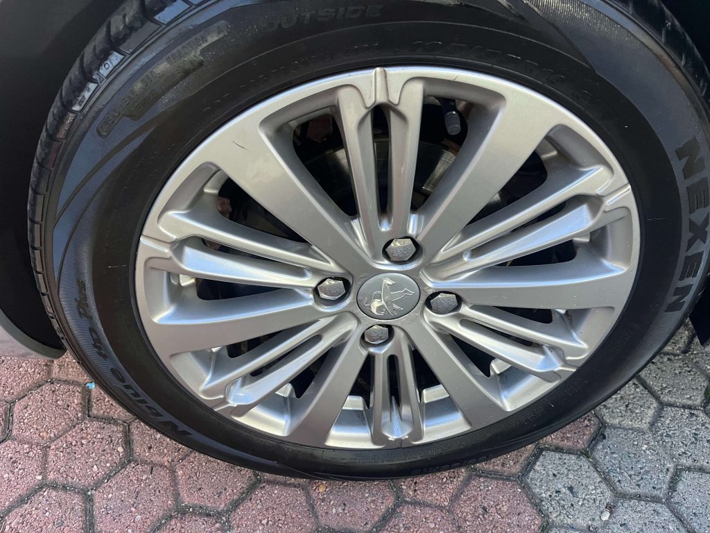 Peugeot 208  208 I 5p 1.2 puretech Active gpl 82cv
