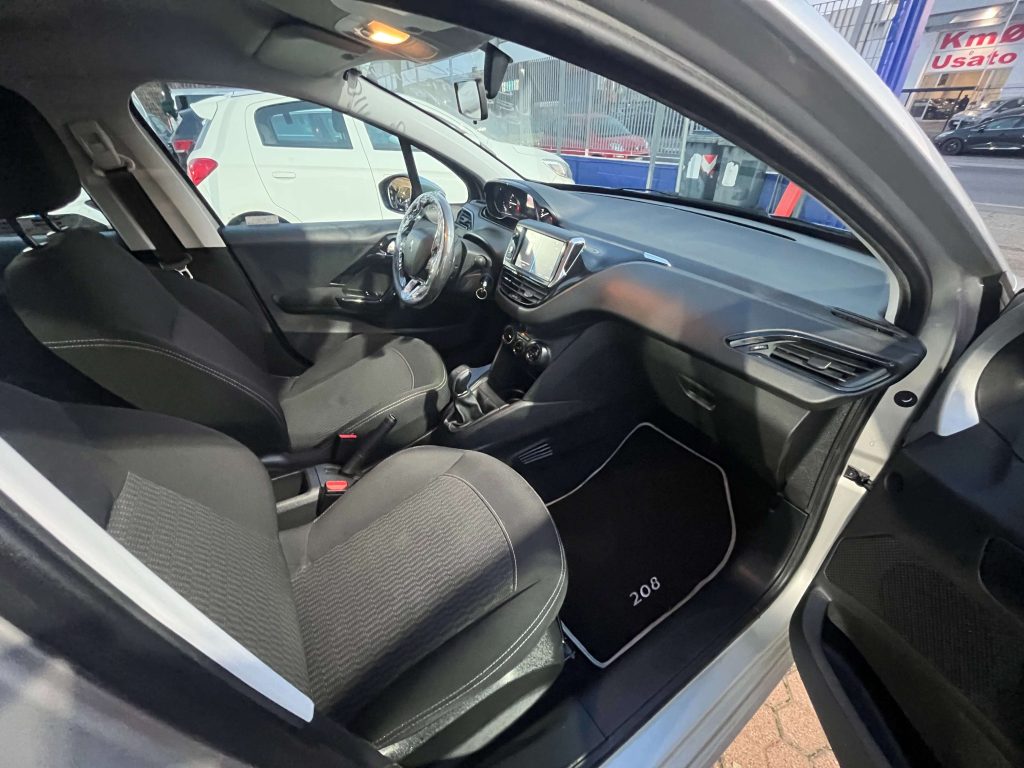 Peugeot 208  208 I 5p 1.2 puretech Active gpl 82cv