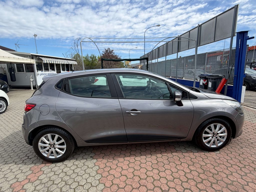 Renault Clio  Clio IV 2014 5p 1.2 Live Gpl 75cv