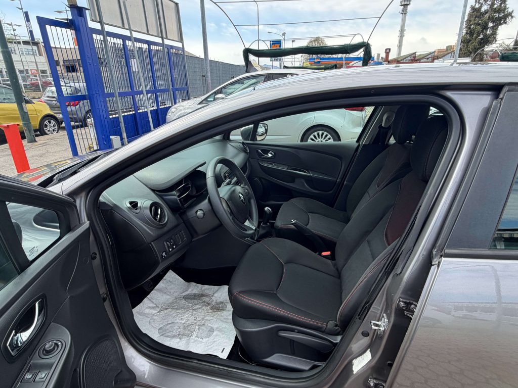 Renault Clio  Clio IV 2014 5p 1.2 Live Gpl 75cv