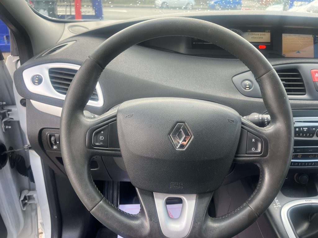 Renault Scenic  Scenic III 2011.1.5 dci 7 posti 110cv edc
