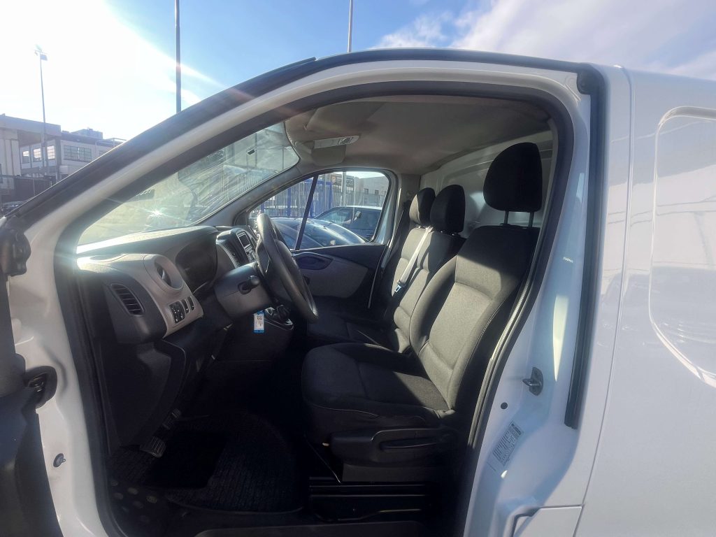 Renault   TRAFIC