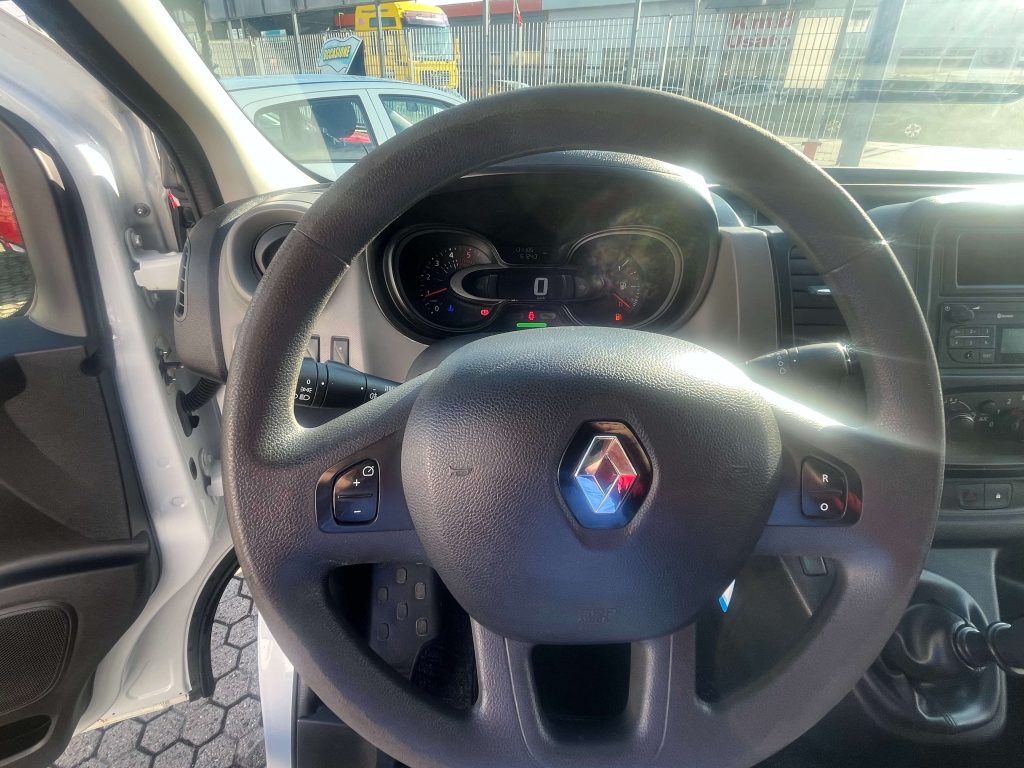 Renault   TRAFIC