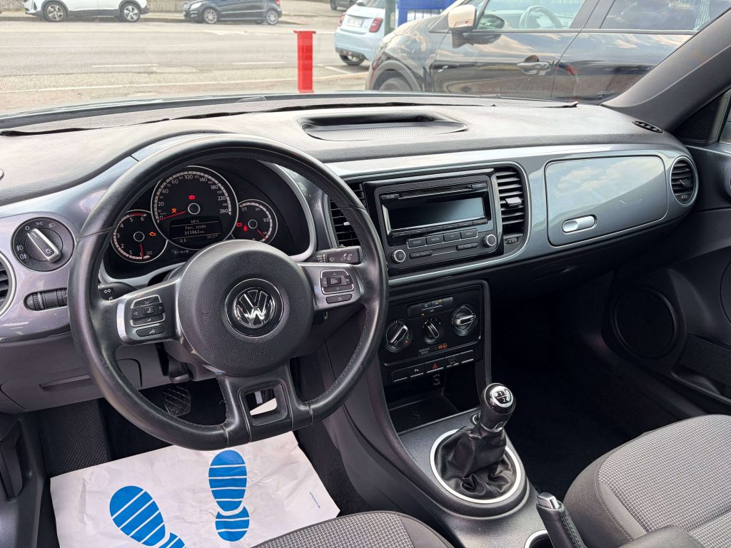 Volkswagen Maggiolino  Maggiolino 1.6 tdi Design 105cv