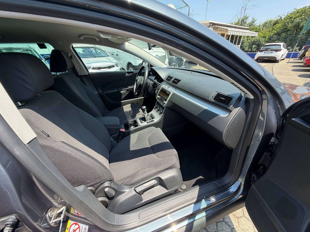 Volkswagen Passat Variant  Passat VI Variant 2.0 tdi Business dpf