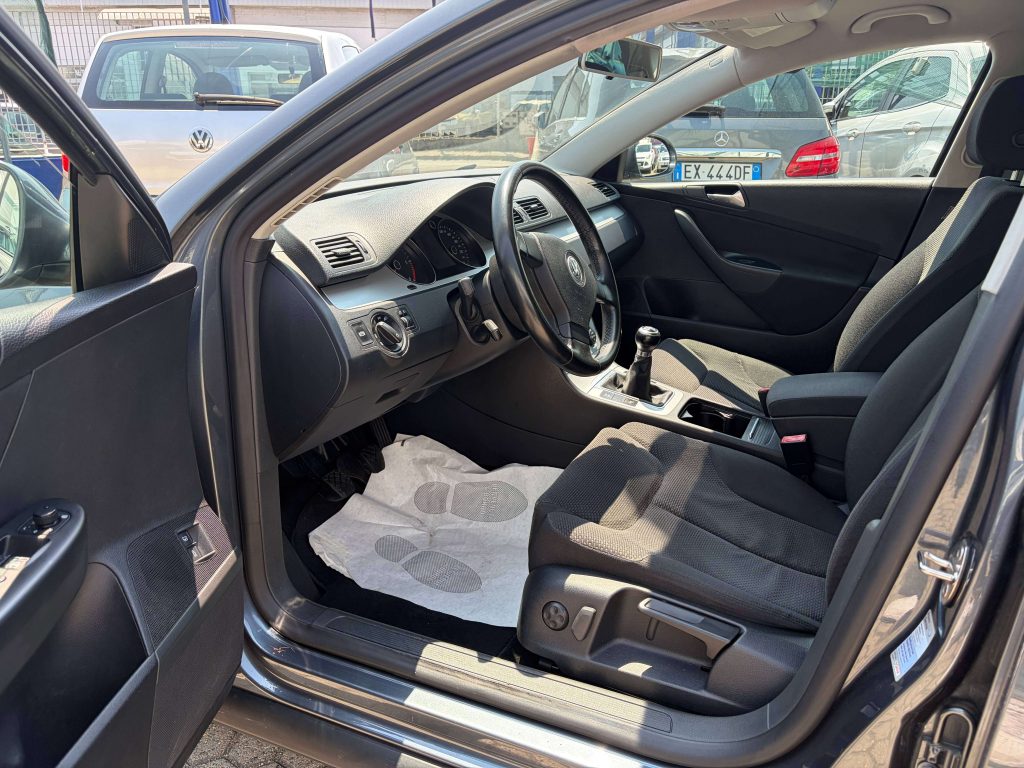 Volkswagen Passat Variant  Passat VI Variant 2.0 tdi Business dpf