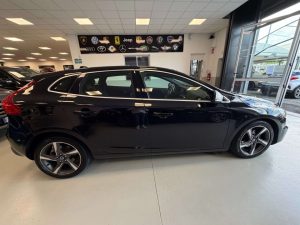 Volvo V40  V40 II1.6 d2 R-design Kinetic (r-design)