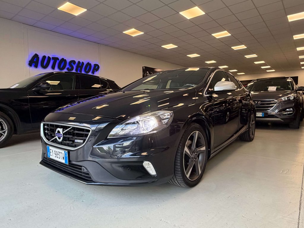 Volvo V40  V40 II1.6 d2 R-design Kinetic (r-design)