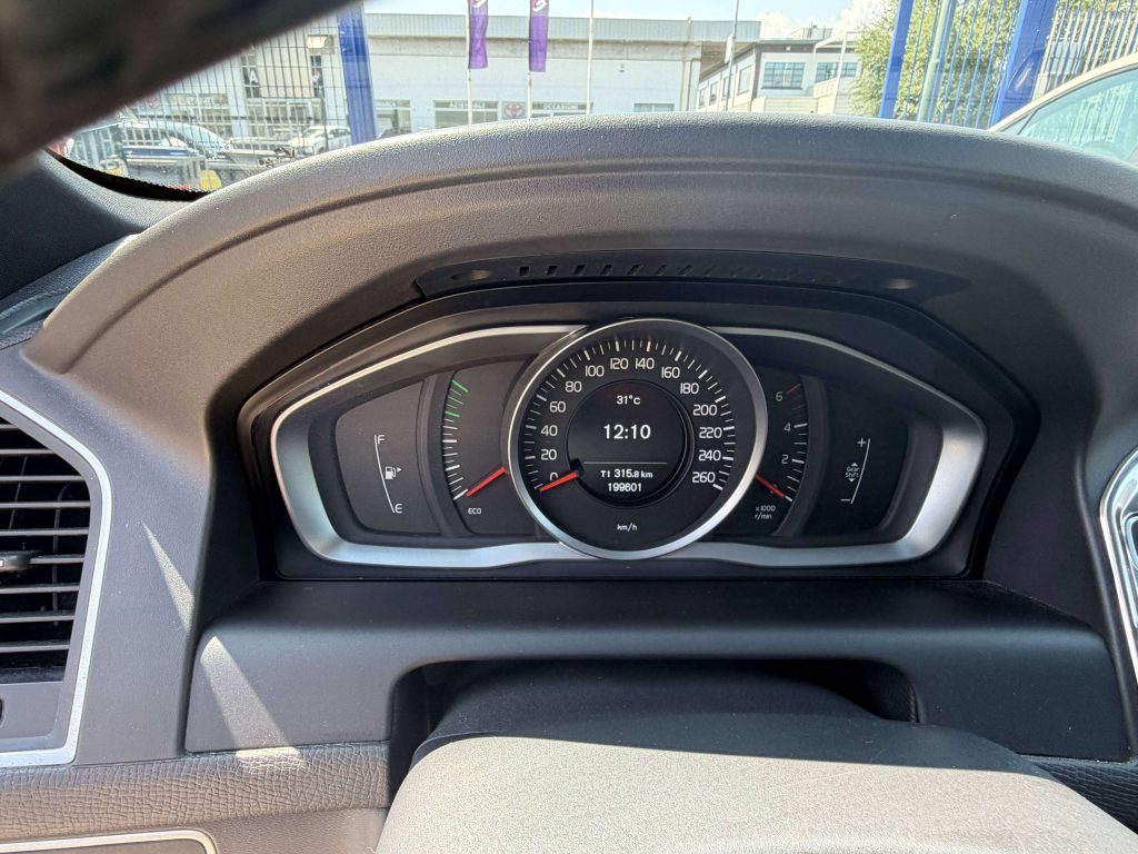 Volvo XC60  XC60 I 2.0 d4 Momentum 181cv