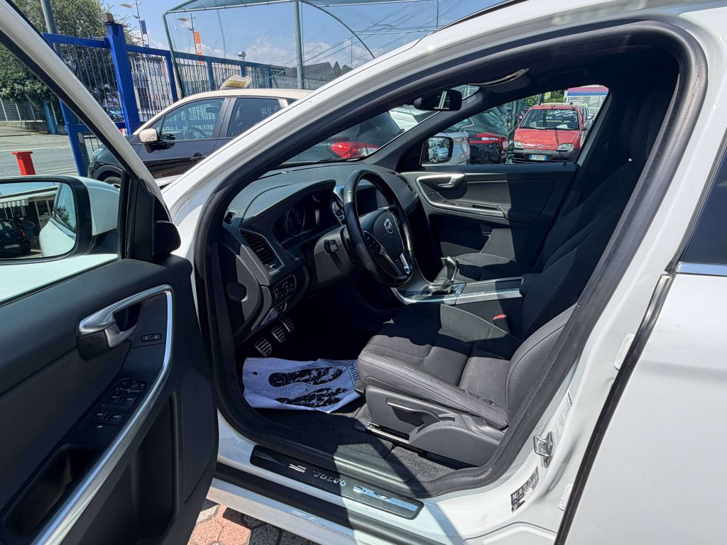 Volvo XC60  XC60 I 2.0 d4 Momentum 181cv