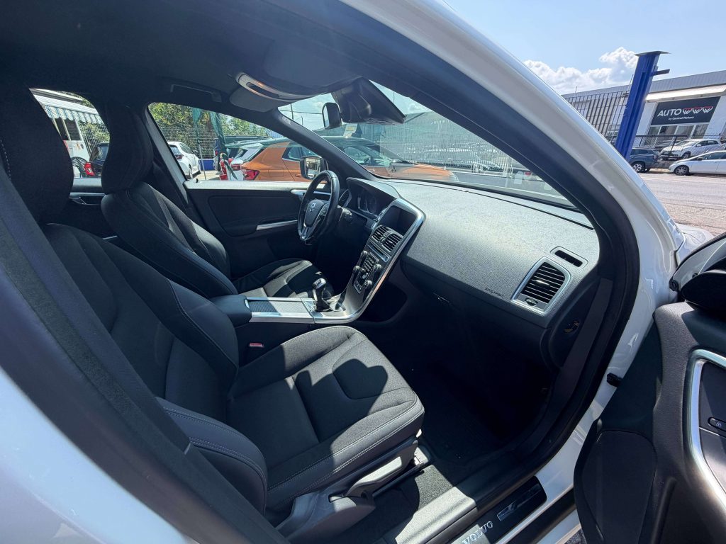 Volvo XC60  XC60 I 2.0 d4 Momentum 181cv