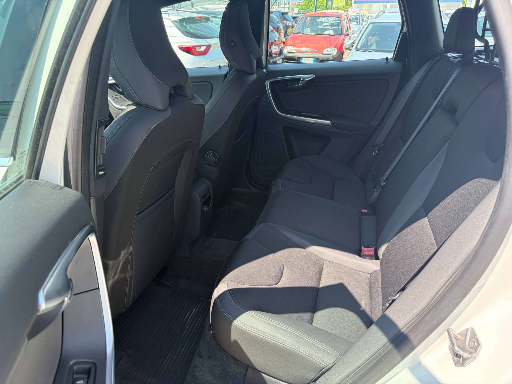 Volvo XC60  XC60 I 2.0 d4 Momentum 181cv