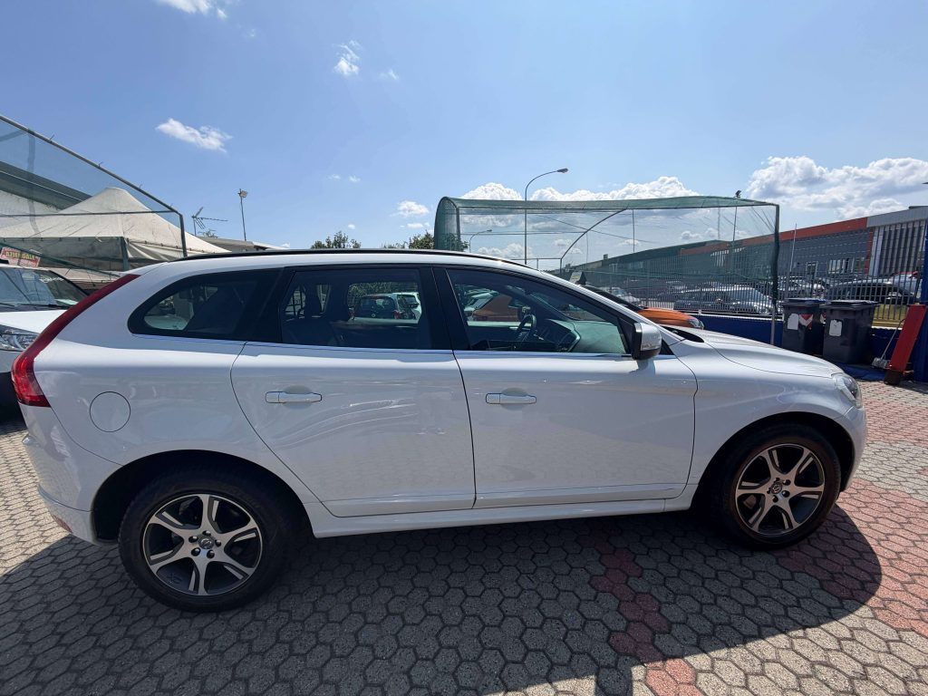 Volvo XC60  XC60 I 2.0 d4 Momentum 181cv