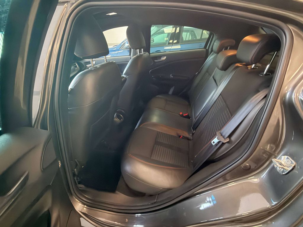 Alfa Romeo Giulietta  Giulietta III 1750 tbi Quadrifoglio Verde 235cv