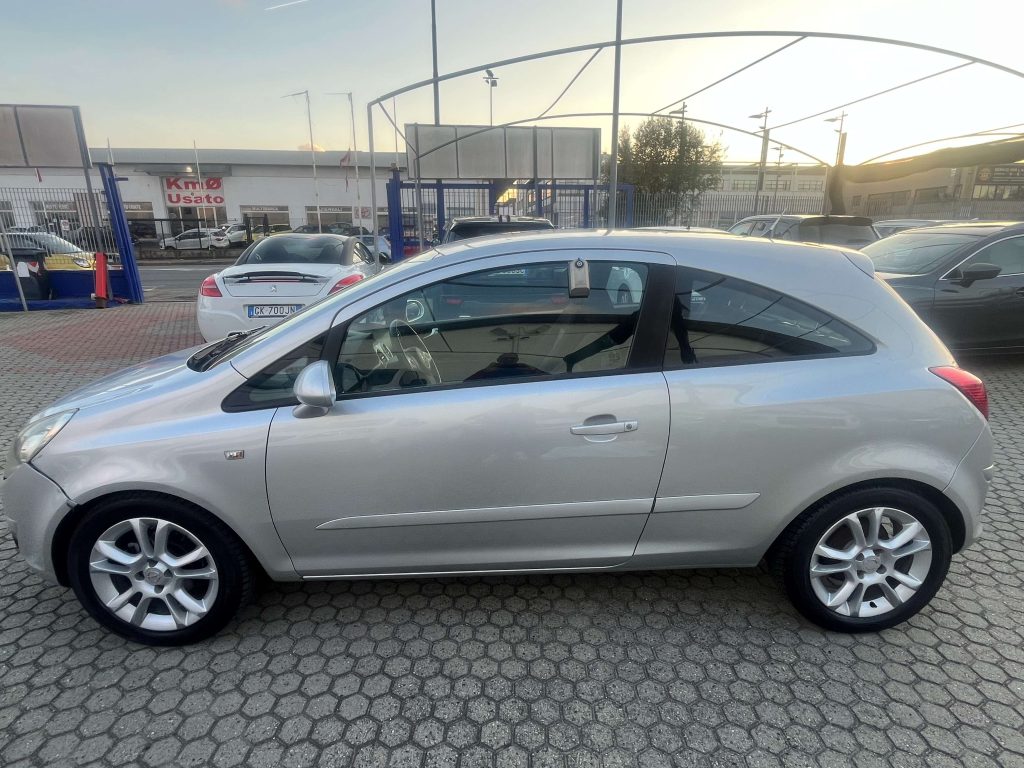 Opel Corsa  Corsa IV 3p 1.3 cdti ecoflex Sport 75cv