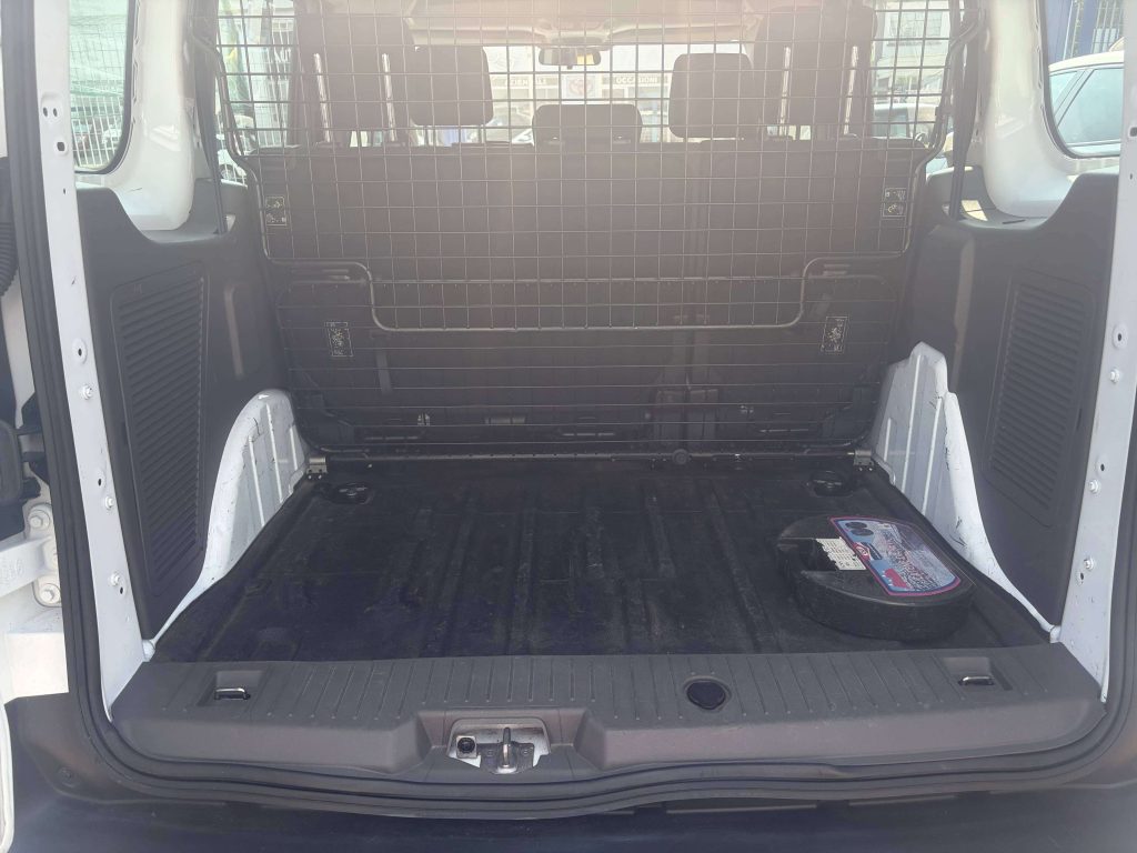 Ford Tourneo Connect  connect 1.5 tdci 5 posti iva