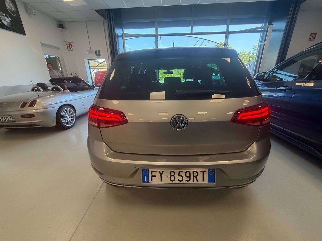 Volkswagen Golf  Golf 5p 1.6 tdi Executive 115cv