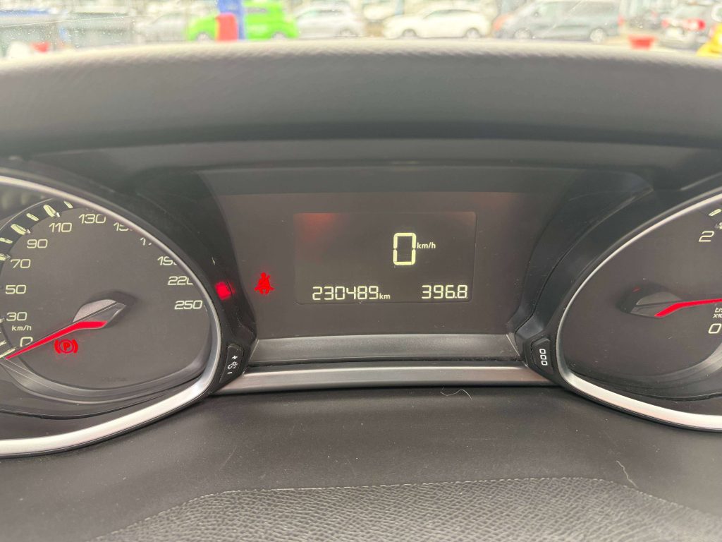 Peugeot 308  308 II SW SW 1.6 bluehdi Business s