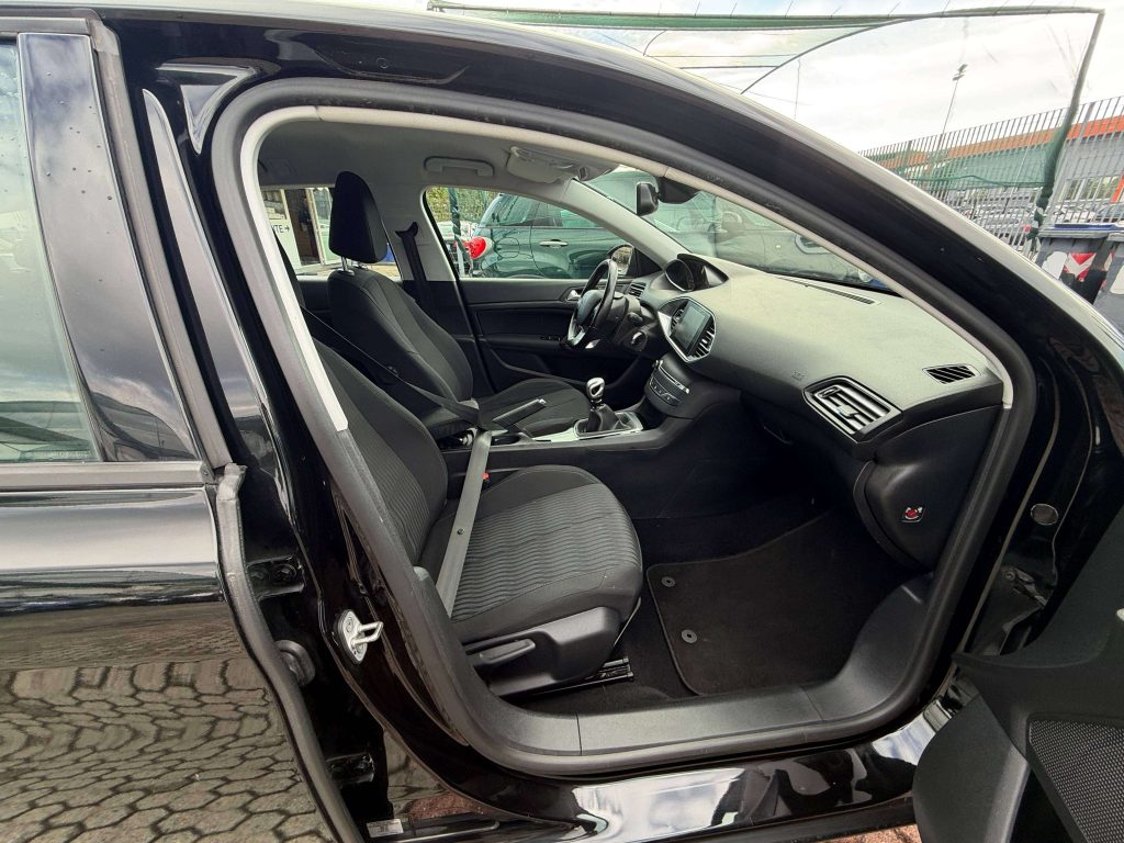 Peugeot 308  308 II SW SW 1.6 bluehdi Business s