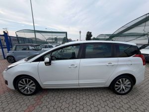 Peugeot 5008 5008 I 2009 2.0 hdi 16v Business navi 163cv auto