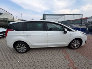 Peugeot 5008 5008 I 2009 2.0 hdi 16v Business navi 163cv auto