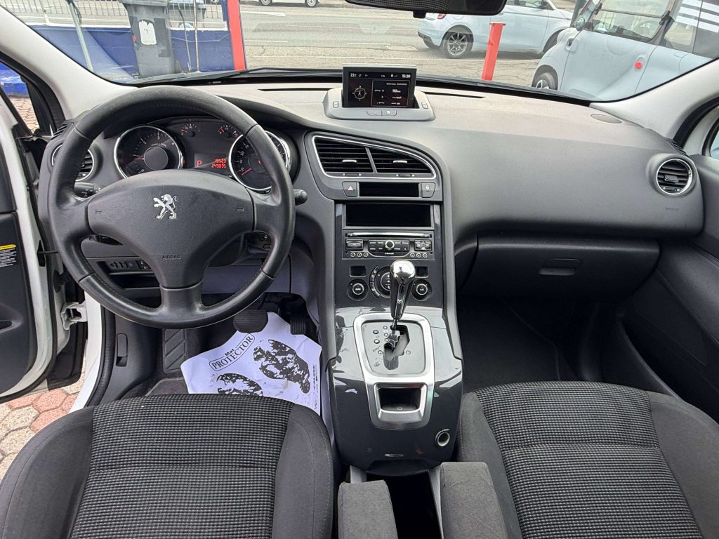 Peugeot 5008  5008 I 2009 2.0 hdi 16v Business navi 163cv auto