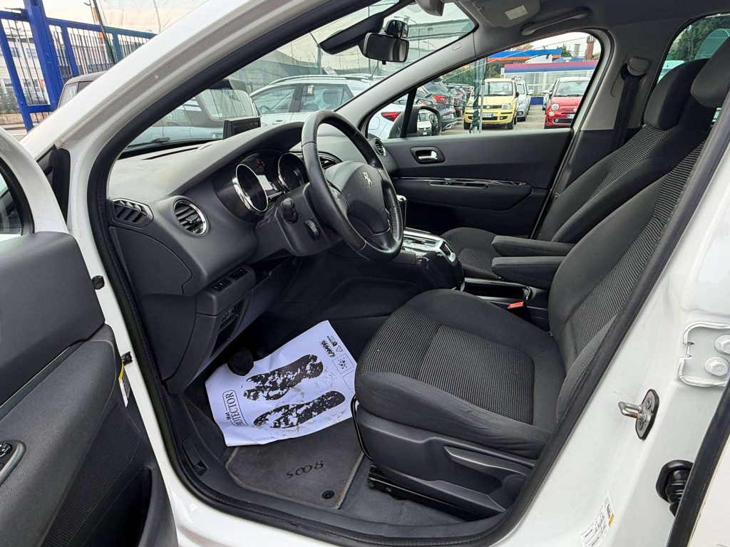 Peugeot 5008  5008 I 2009 2.0 hdi 16v Business navi 163cv auto